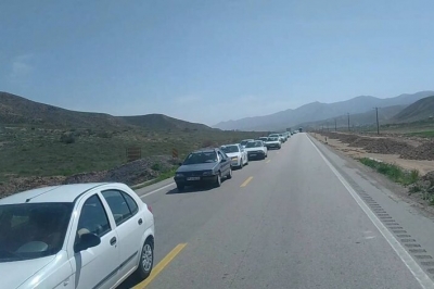 مدیرکل راهداری و حمل و نقل جاده ای استان ایلام از محدودیت تردد به دلیل عملیات راهسازی در محور ایلام_صالح آباد خبر داد.